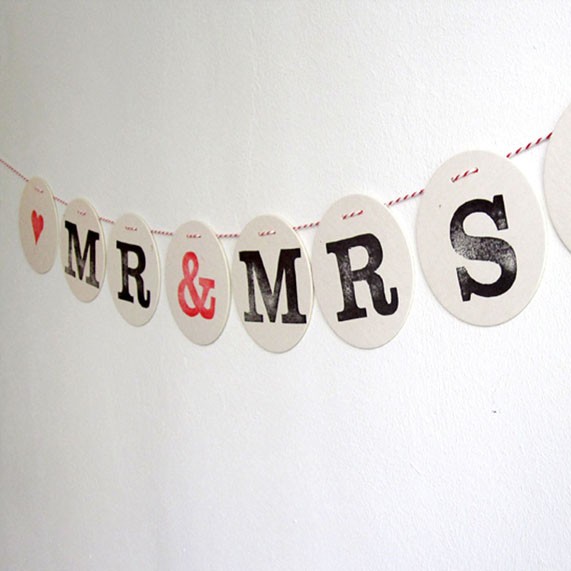 Guirnalda Mr & Mrs: Decoración romántica para tu gran día