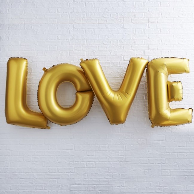 Globos love dorados