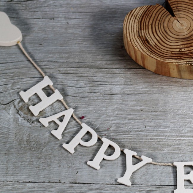 Guirnalda Happy Ever After con corazones